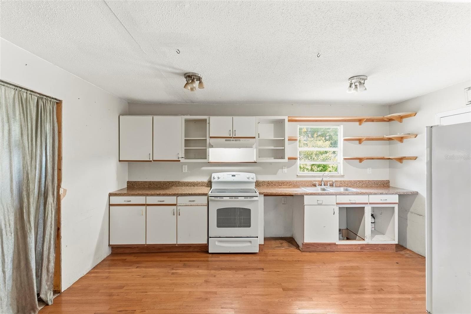 Single Family Residence at 1808 S 86TH ST, TAMPA, photo 10 of 32