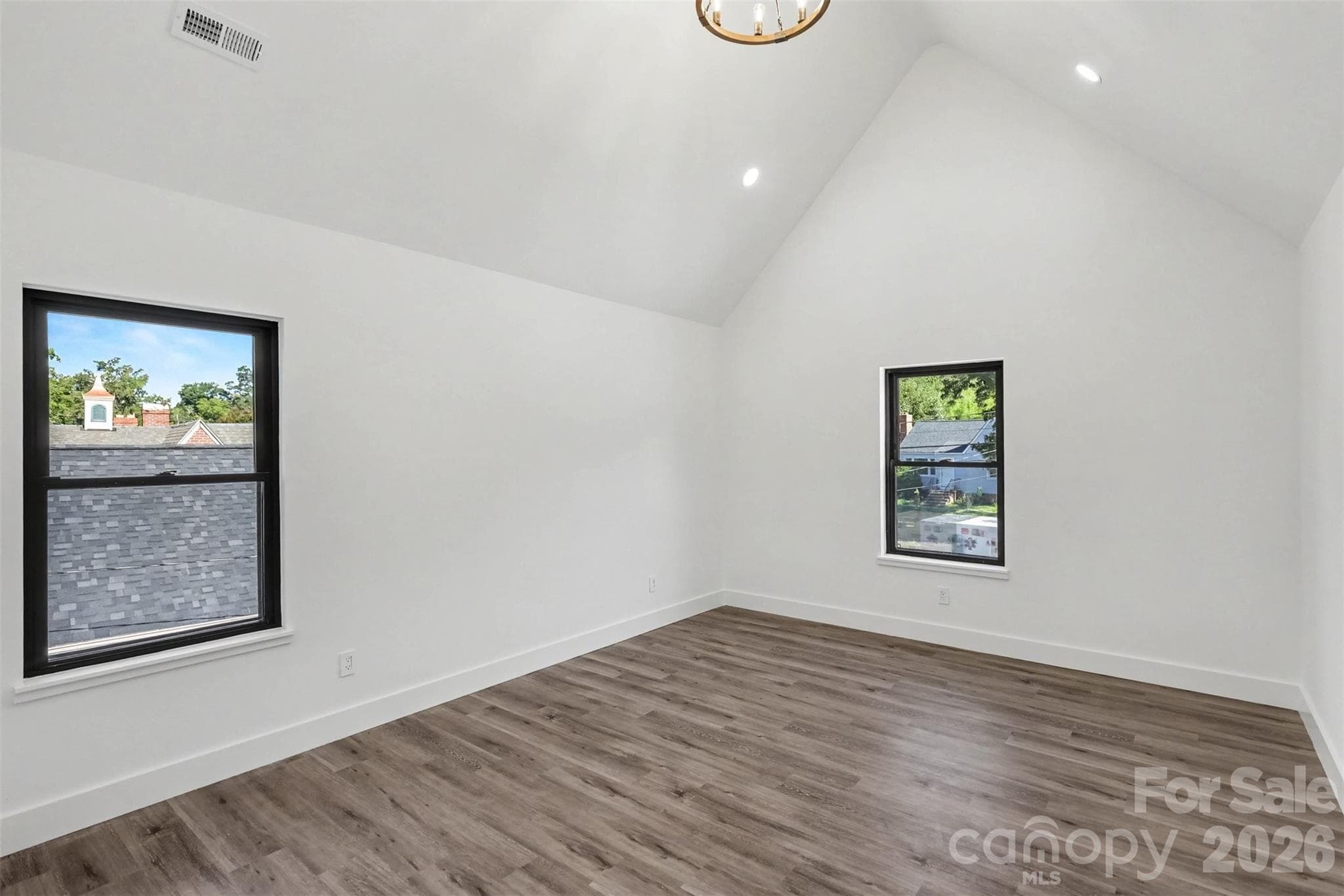 Single Family Residence at 638 E Black Street, Rock Hill, photo 17 of 31