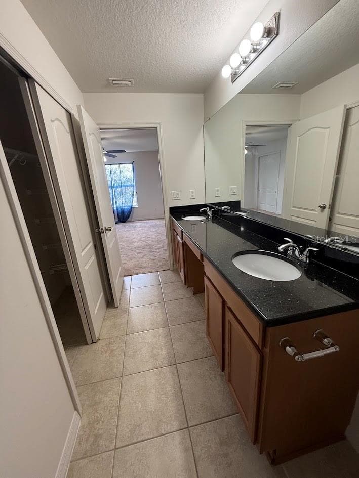 Townhouse at 4976 WHITE SANDERLING CT, TAMPA, photo 18 of 37