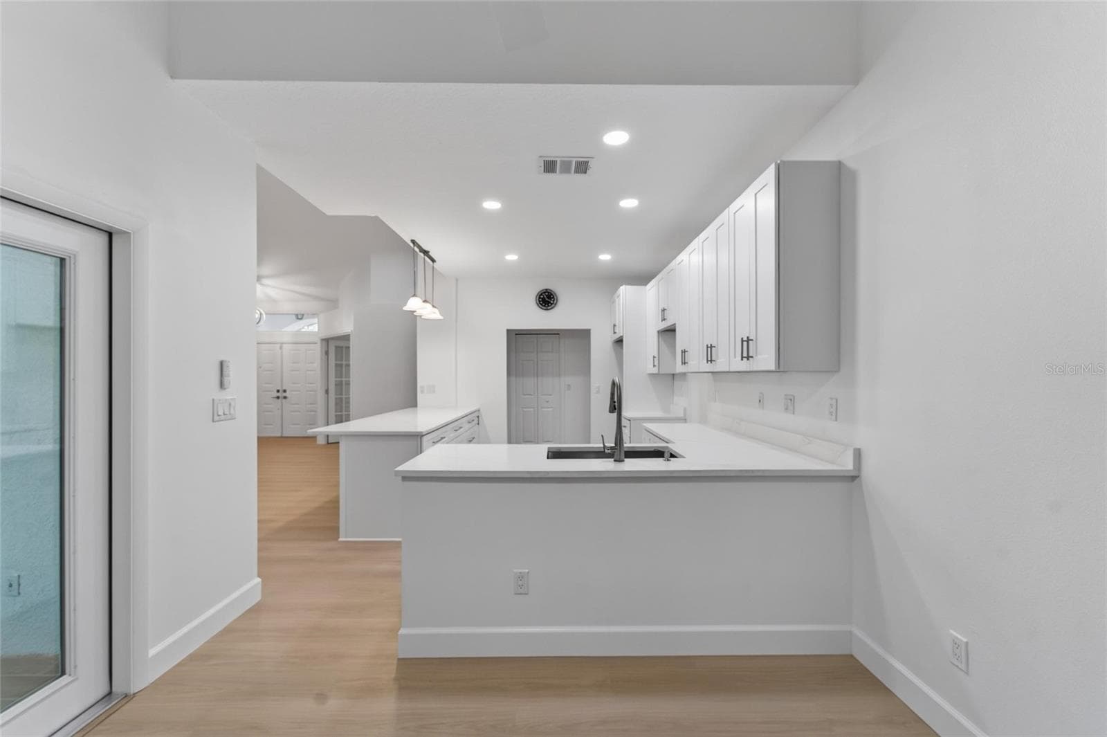 Single Family Residence at 2216 NEW BEDFORD DR, SUN CITY CENTER, photo 31 of 75