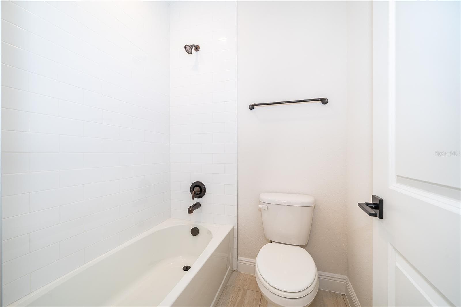 Single Family Residence at 16009 VOLTERRA PT, MONTVERDE, photo 37 of 64
