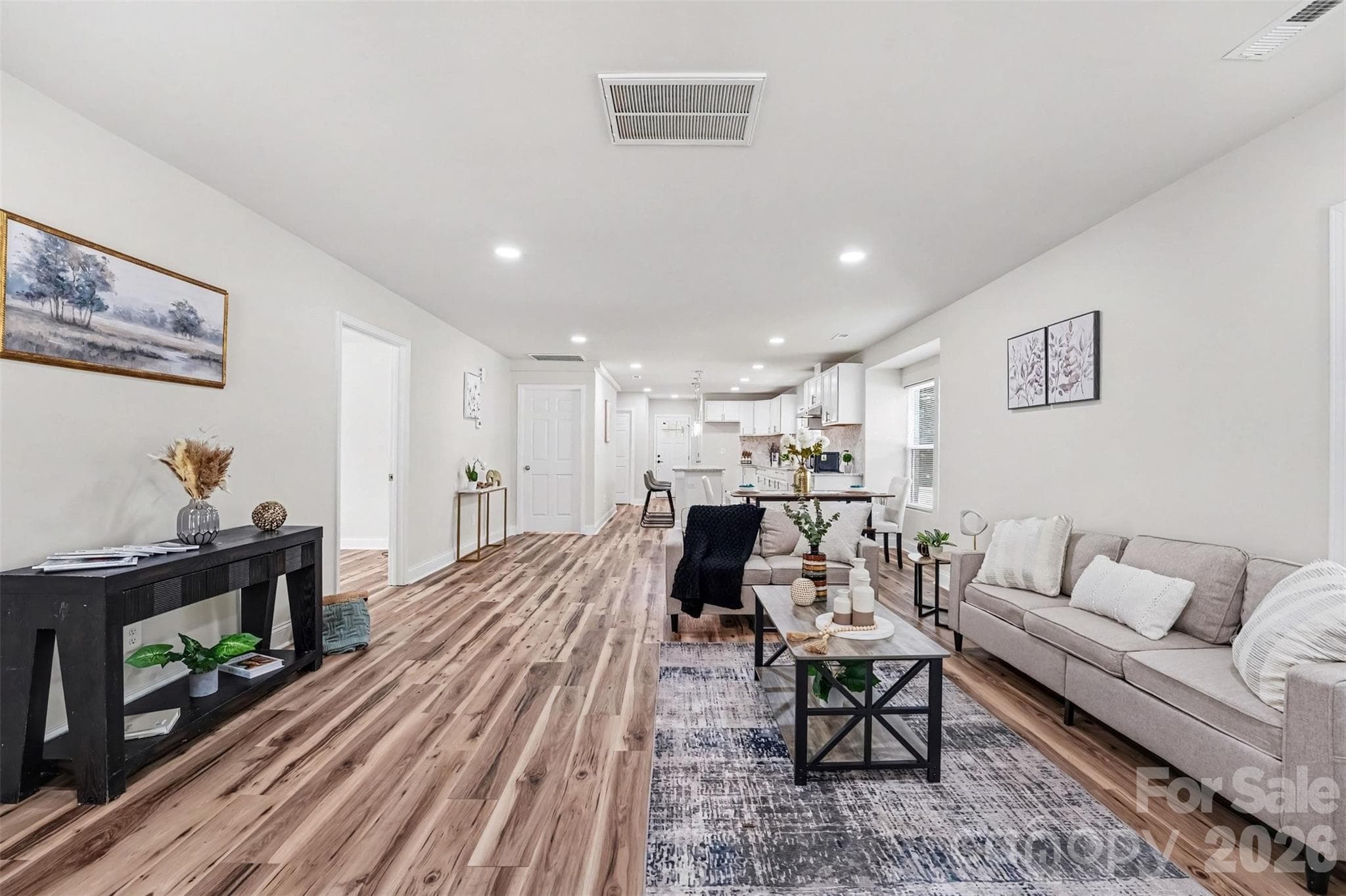 Open floor living area - 600 S Chapel Street, Landis