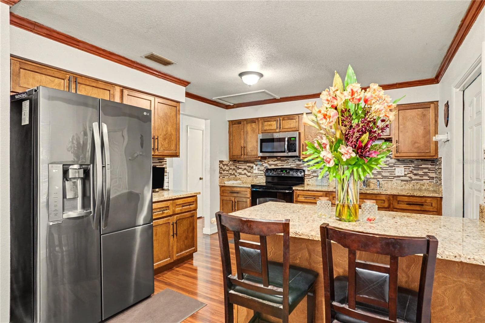 Single Family Residence at 2422 BERRY RD, PLANT CITY, photo 2 of 20