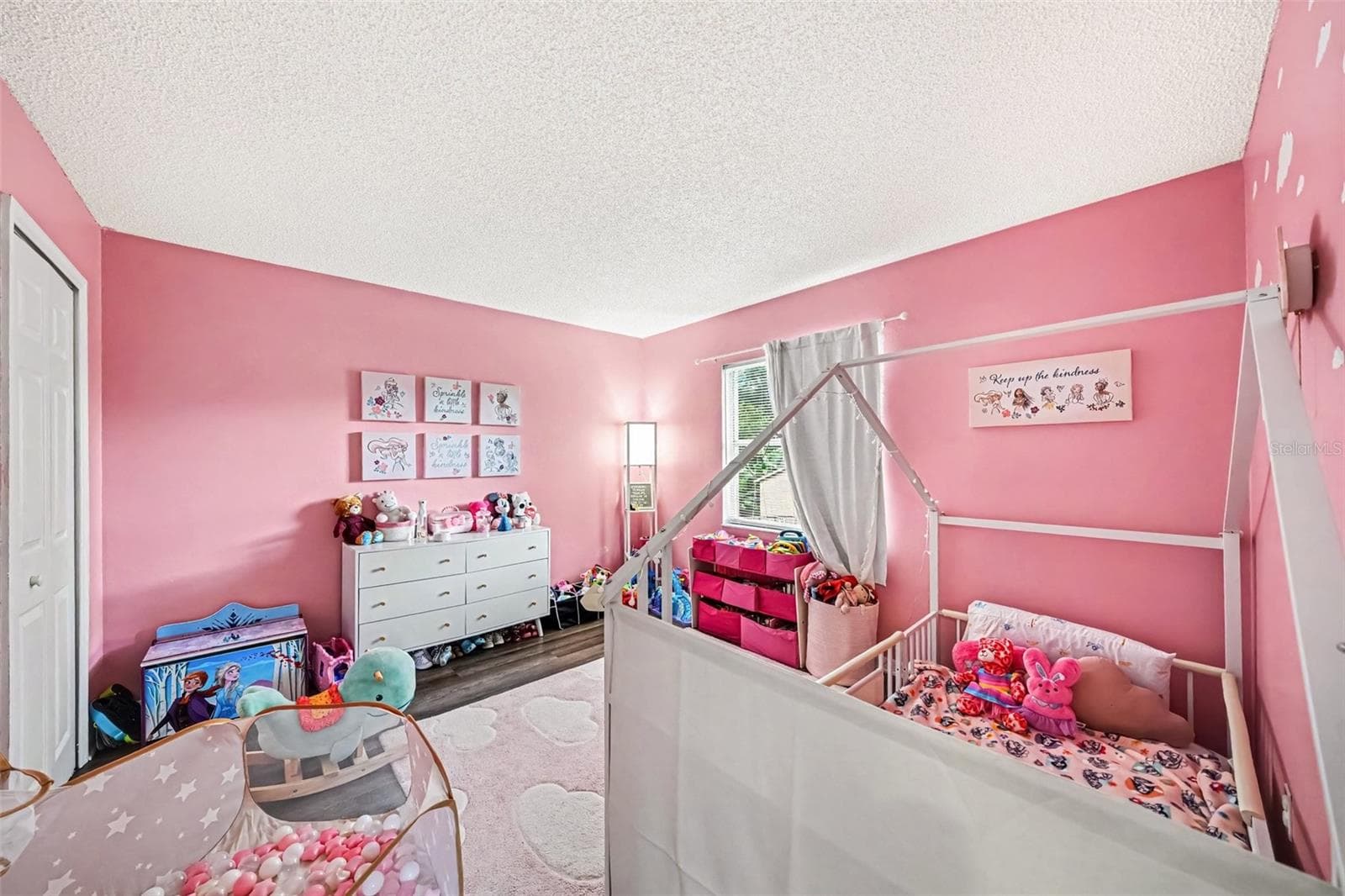 Single Family Residence at 30944 TEHO ST, MOUNT PLYMOUTH, photo 16 of 24