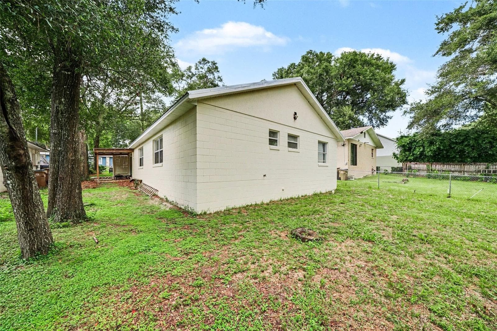 Single Family Residence at 30944 TEHO ST, MOUNT PLYMOUTH, photo 20 of 24