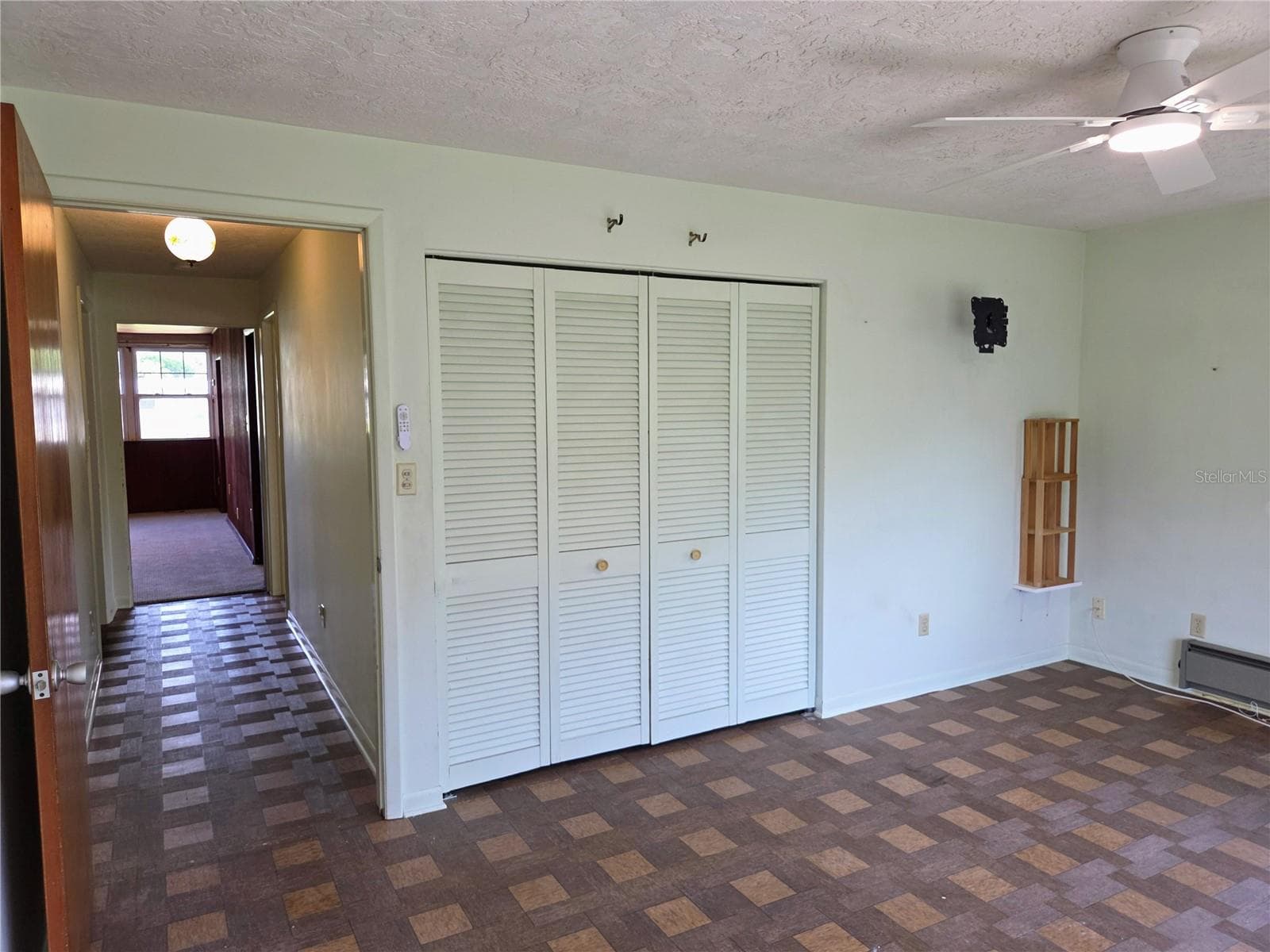 Single Family Residence at 6044 BURLINGTON AVE N, ST PETERSBURG, photo 29 of 45