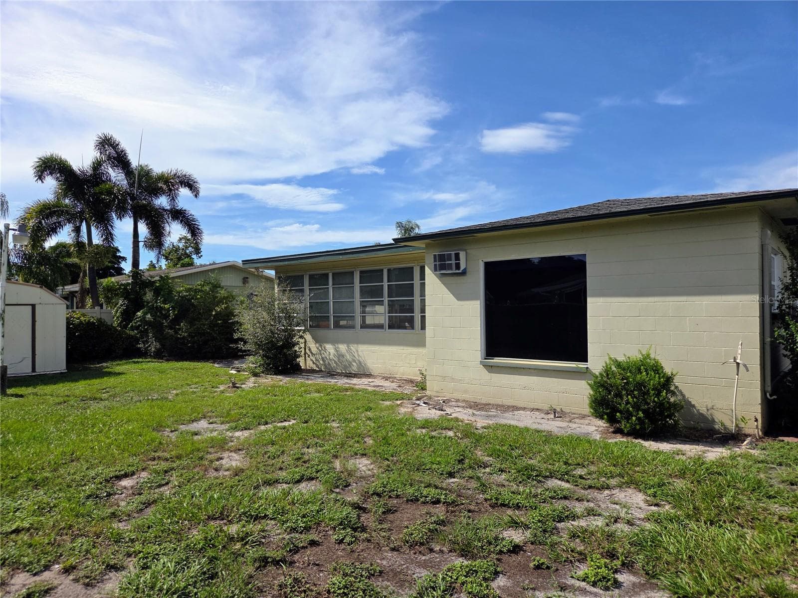 Single Family Residence at 6044 BURLINGTON AVE N, ST PETERSBURG, photo 41 of 45
