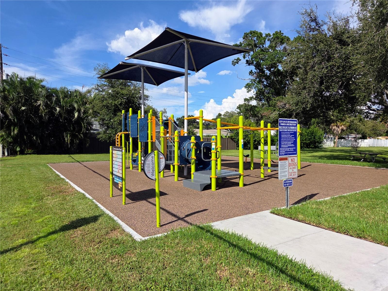 Single Family Residence at 6044 BURLINGTON AVE N, ST PETERSBURG, photo 44 of 45