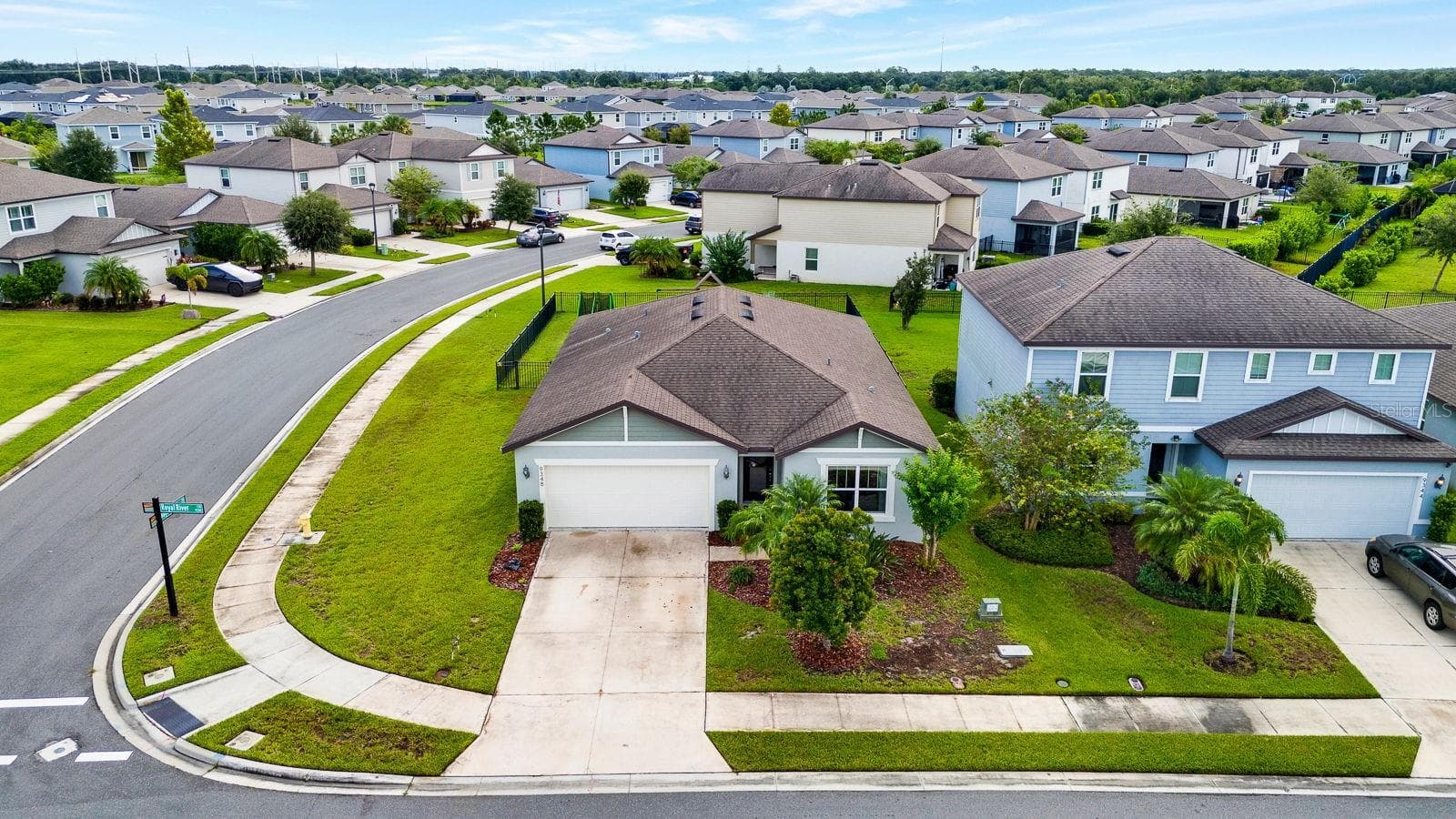 Aerial View of front showing larger corner lot - 9348 ROYAL RIVER CIR, PARRISH