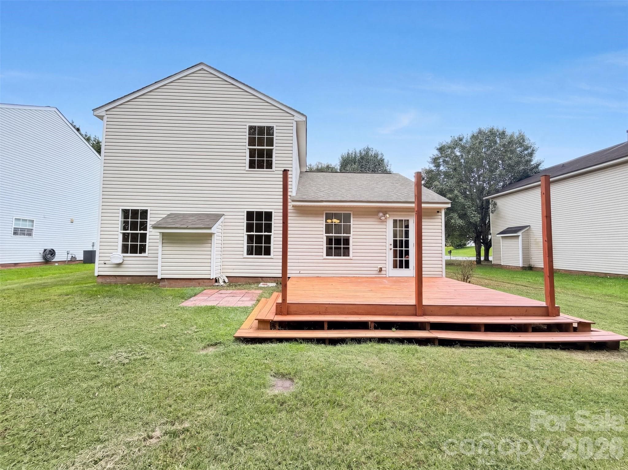 Single Family Residence at 8616 Silver Falls Way, Charlotte, photo 5 of 18
