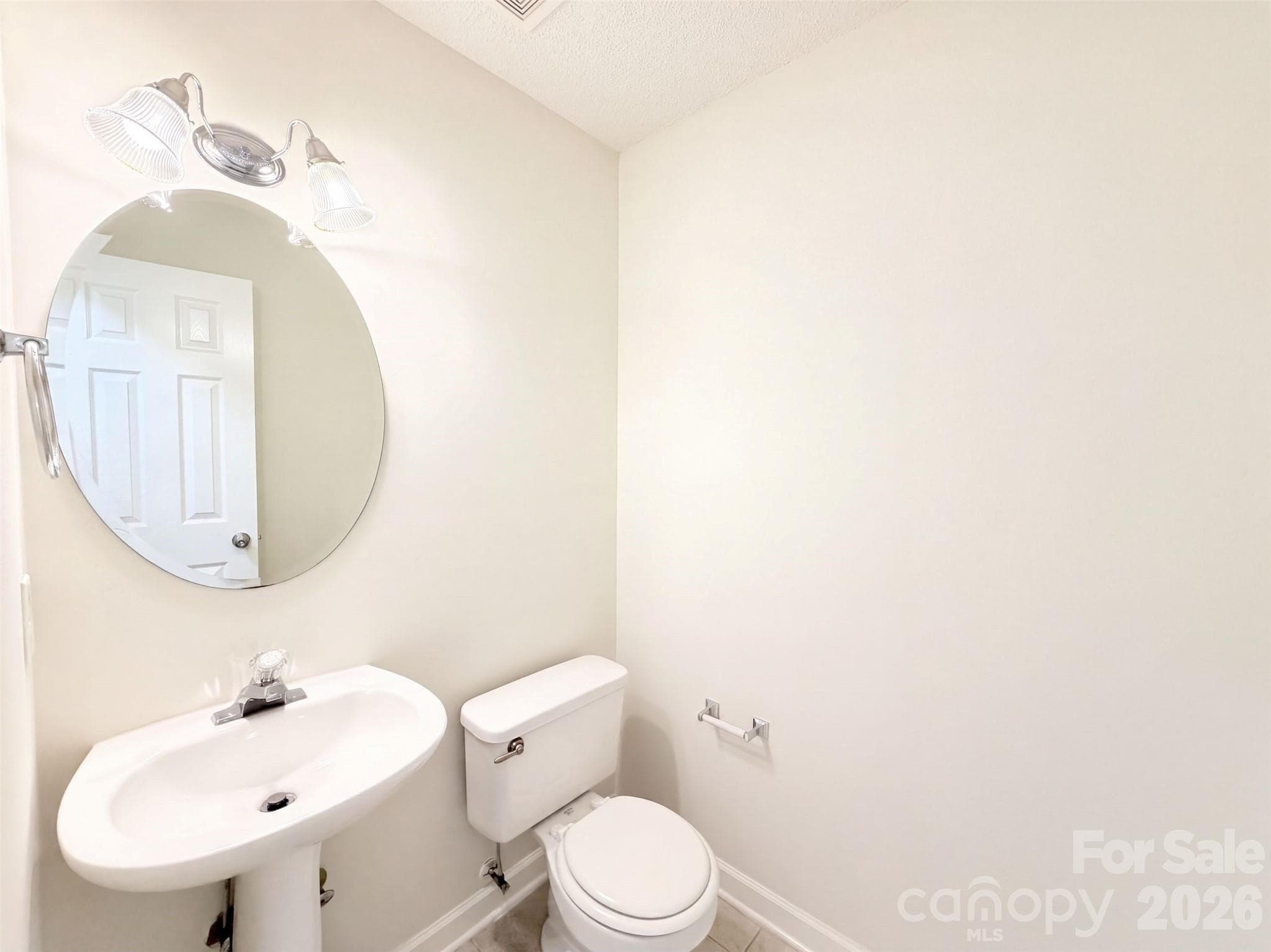 Single Family Residence at 8616 Silver Falls Way, Charlotte, photo 16 of 18
