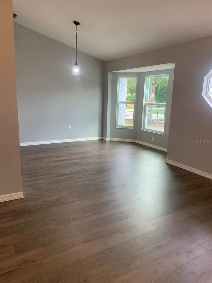 Single Family Residence at 11217 ROMAN ST, SPRING HILL, photo 4 of 17