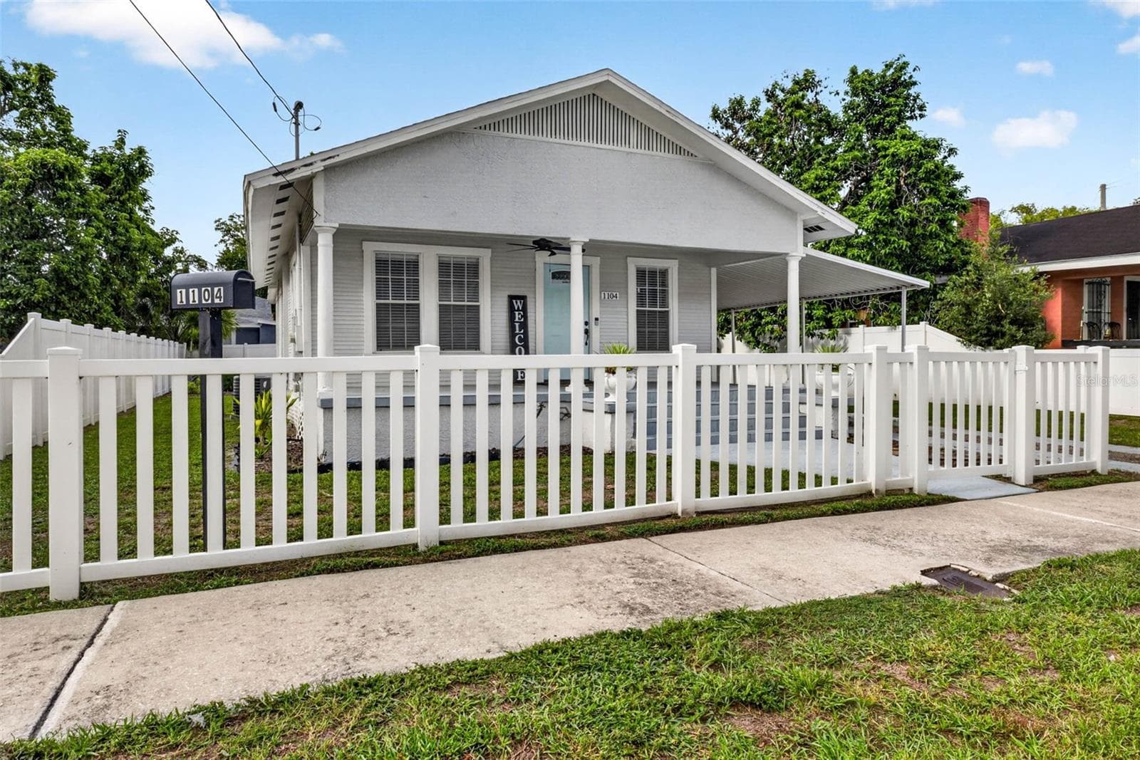 1104 E 28TH AVE
