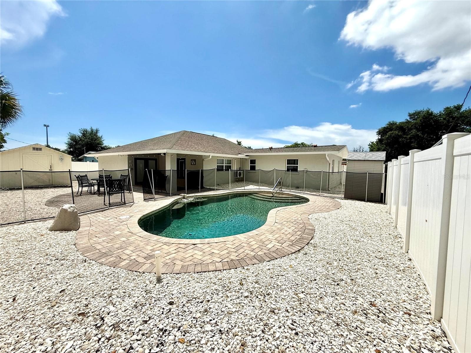 Vacation style pool - 4013 52ND STREET CT W, BRADENTON