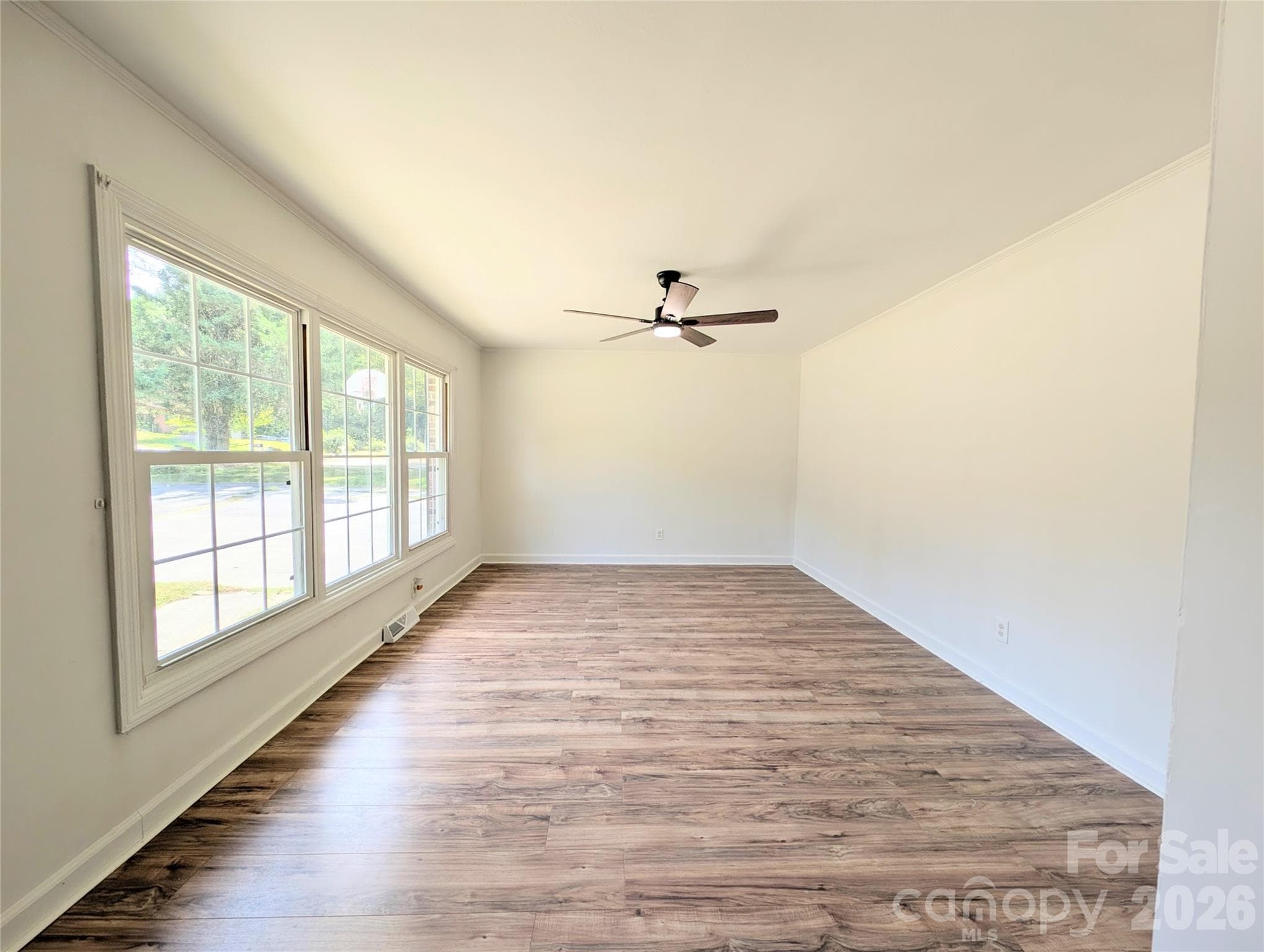 Single Family Residence at 164 Blackmon Circle, Kershaw, photo 10 of 35