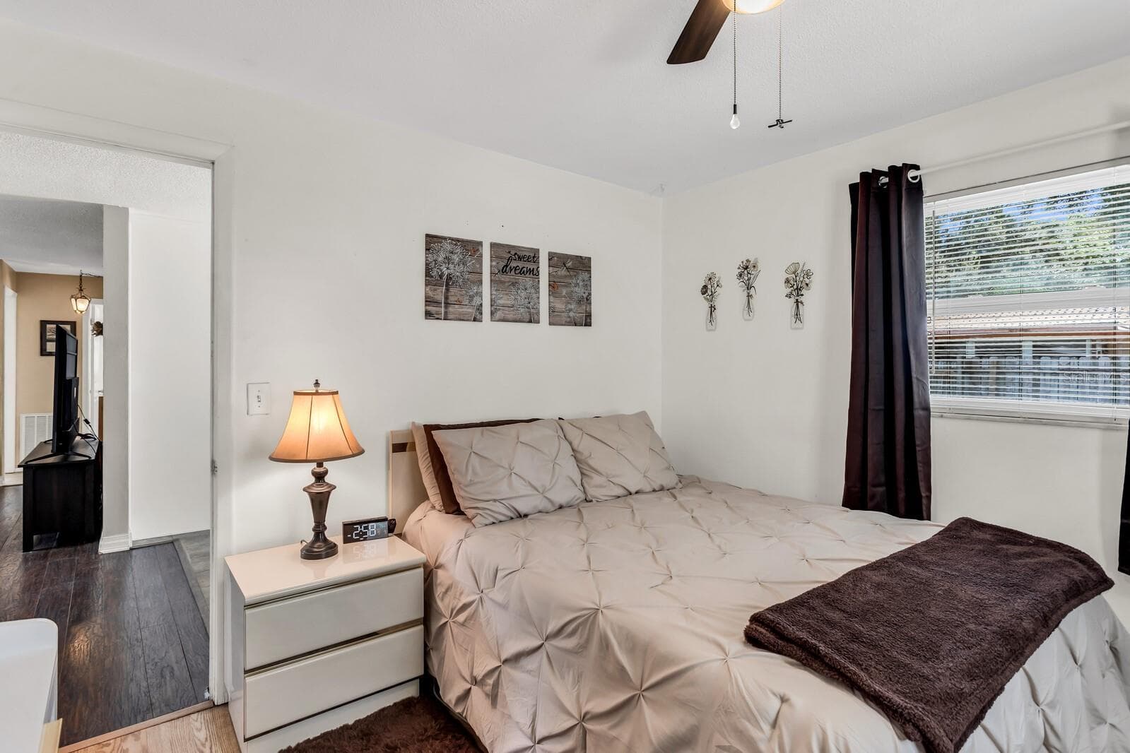 Single Family Residence at 407 OCEAN CT, LARGO, photo 16 of 33