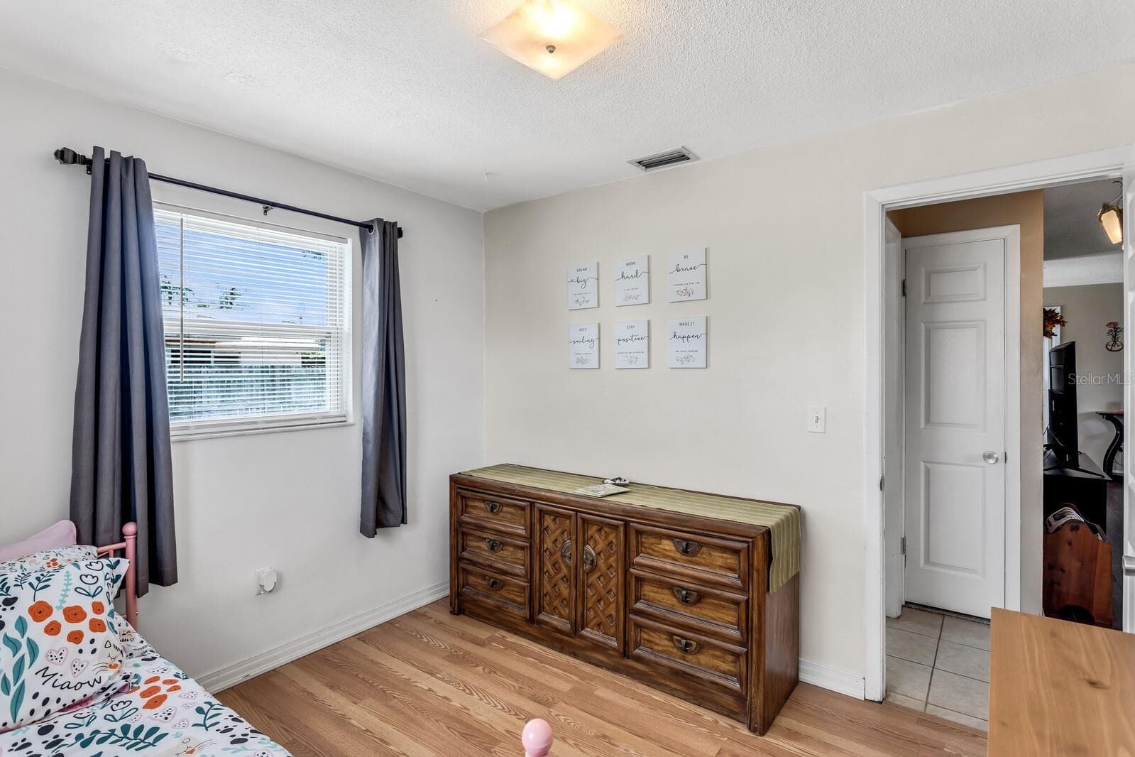 Single Family Residence at 407 OCEAN CT, LARGO, photo 24 of 33