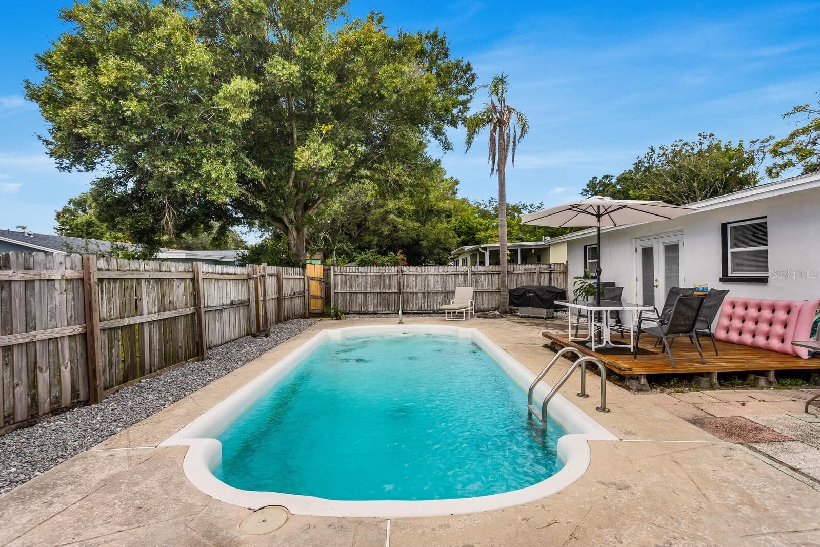 Single Family Residence at 407 OCEAN CT, LARGO, photo 29 of 33