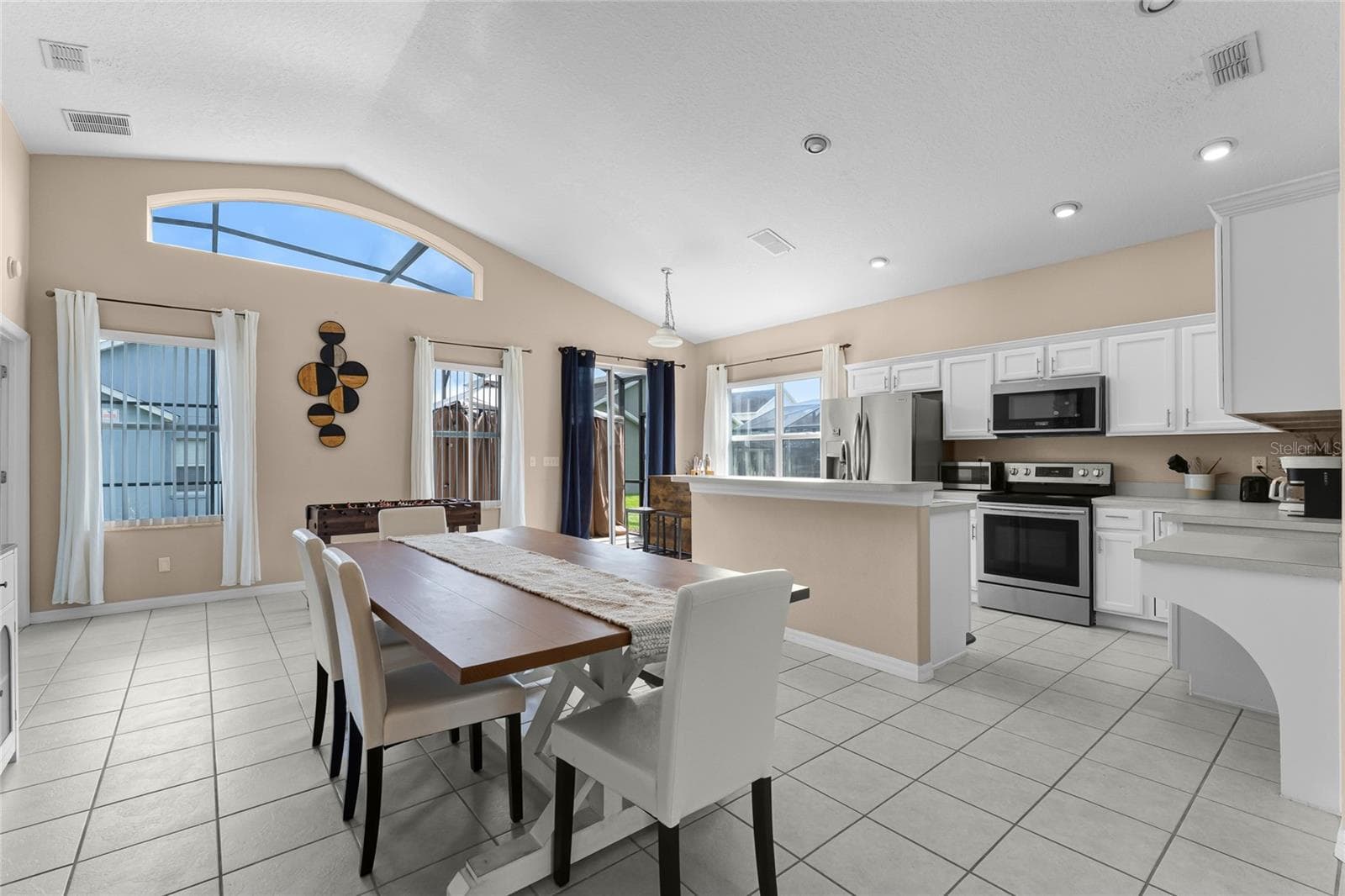 Single Family Residence at 616 CORVINA DR, DAVENPORT, photo 4 of 28