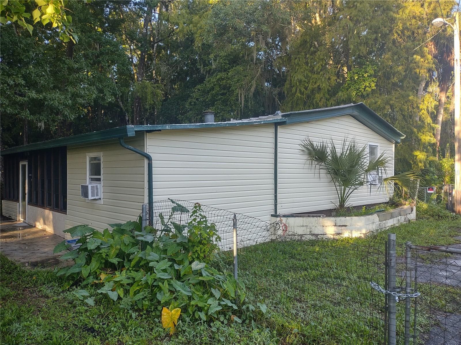 Manufactured Home at 24548 ALLIGATOR RD, ASTOR, photo 4 of 27
