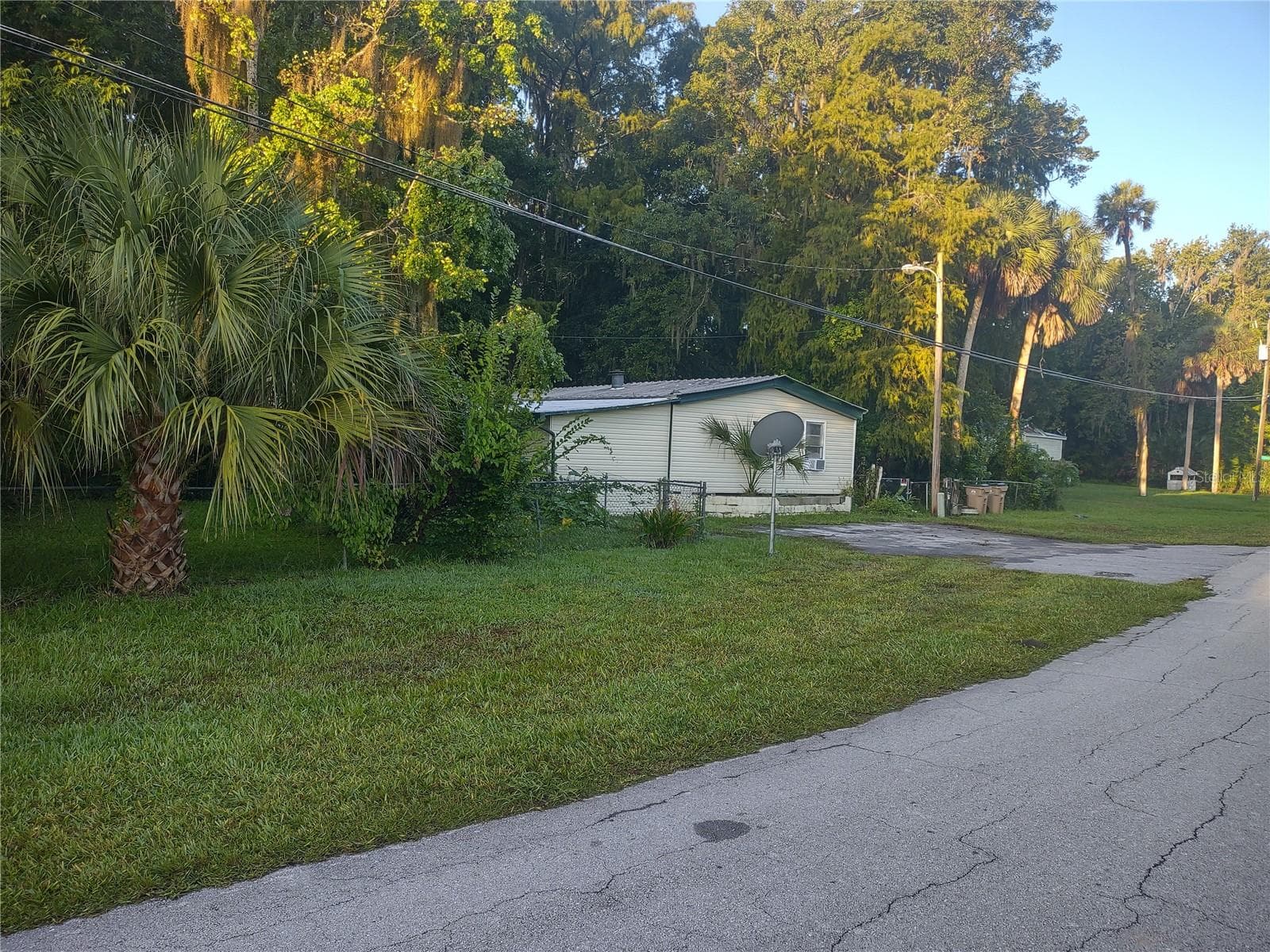 Manufactured Home at 24548 ALLIGATOR RD, ASTOR, photo 5 of 27
