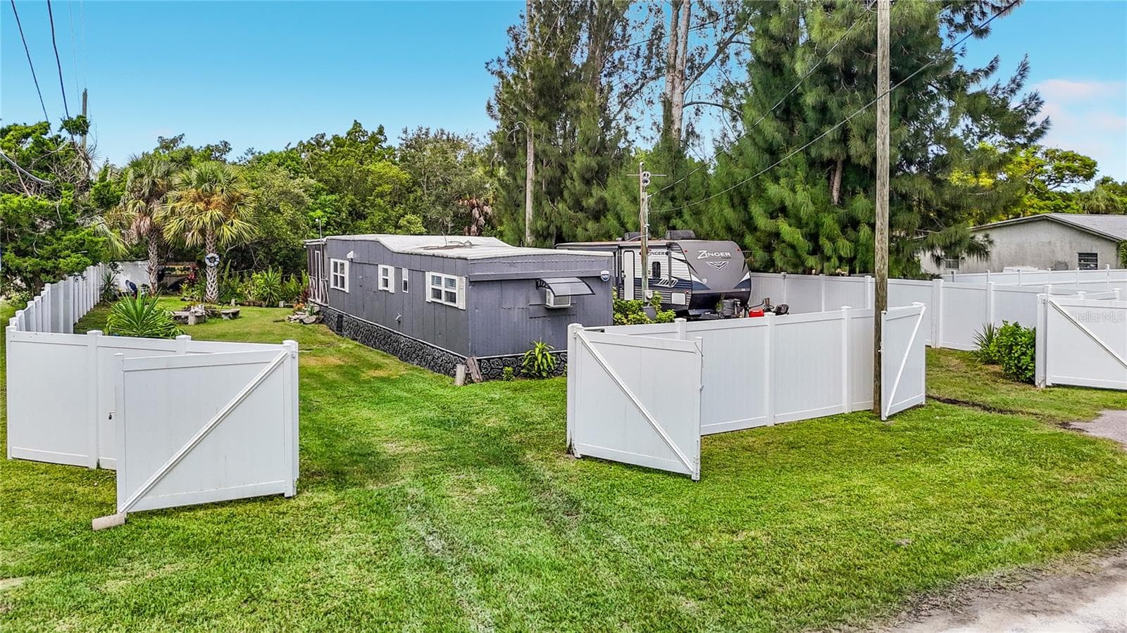 Mobile Home at 14529 WILLIAMS LN, HUDSON, photo 6 of 84