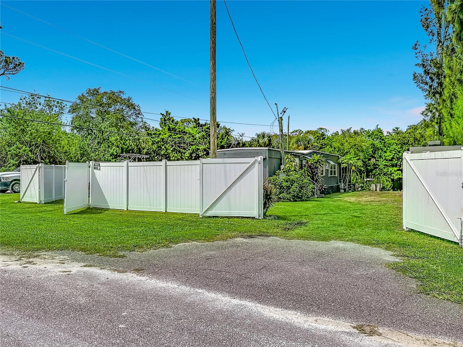 Mobile Home at 14529 WILLIAMS LN, HUDSON, photo 15 of 84