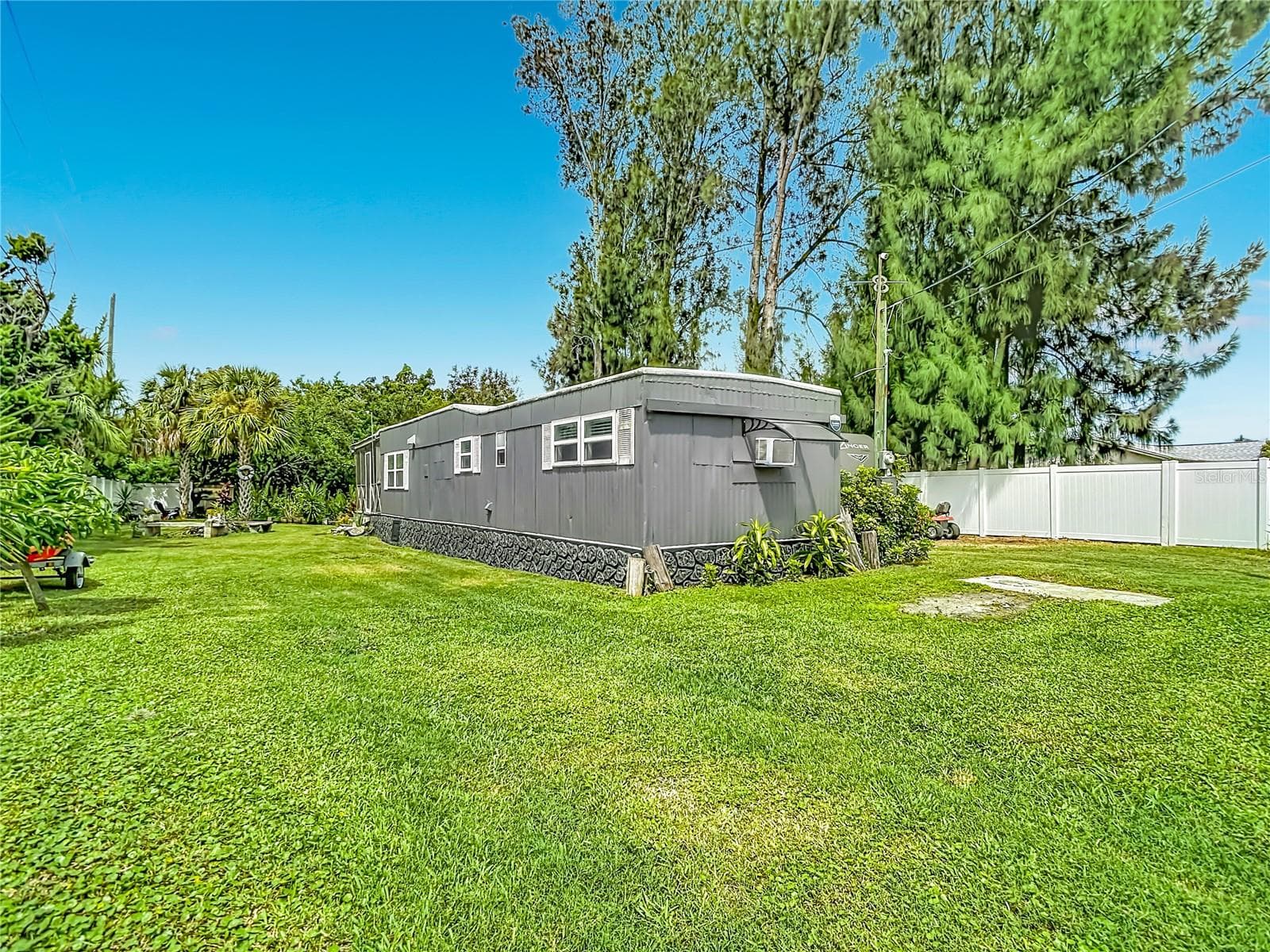 Mobile Home at 14529 WILLIAMS LN, HUDSON, photo 44 of 84
