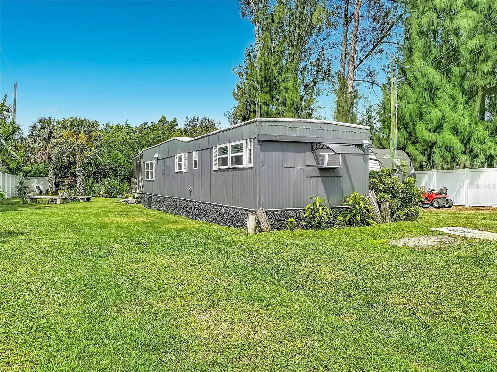 Mobile Home at 14529 WILLIAMS LN, HUDSON, photo 45 of 84