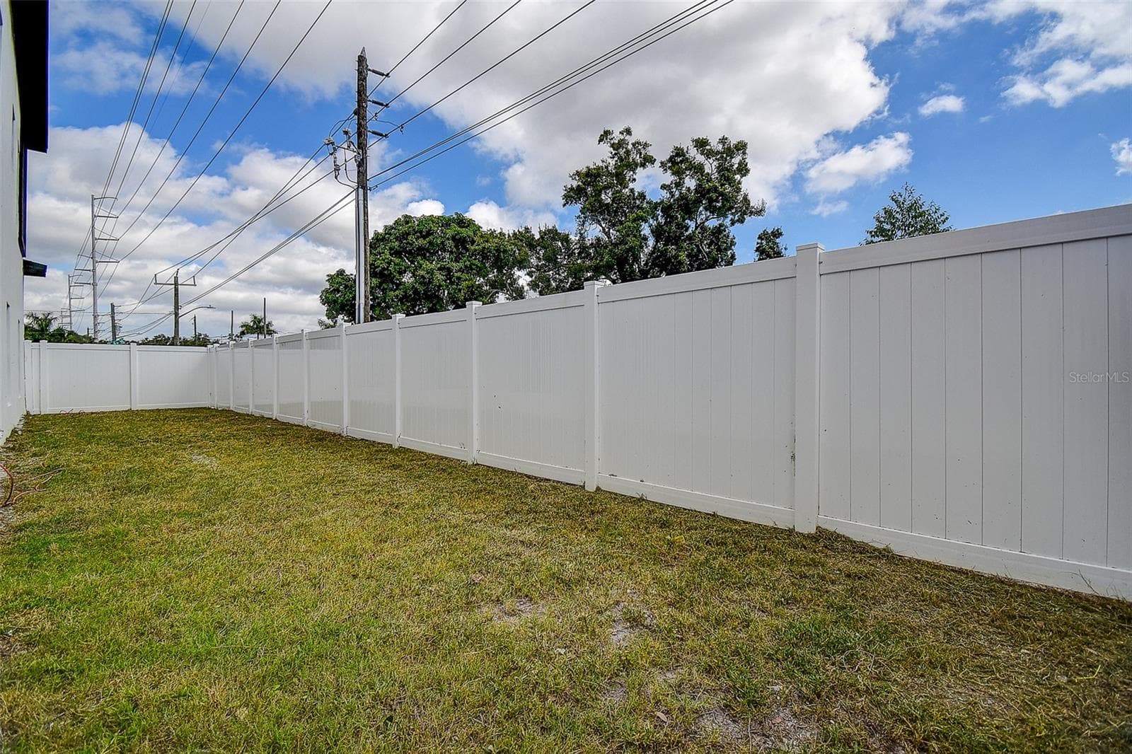 Single Family Residence at 5200 7TH AVE N, ST PETERSBURG, photo 5 of 36