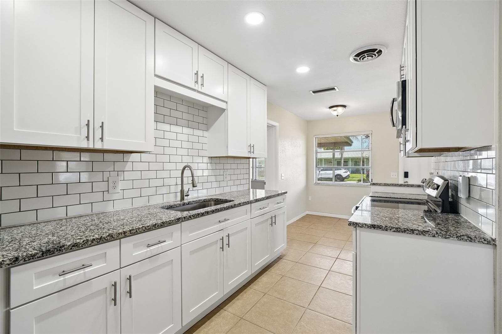 Duplex at 3700 59TH ST N, ST PETERSBURG, photo 15 of 55