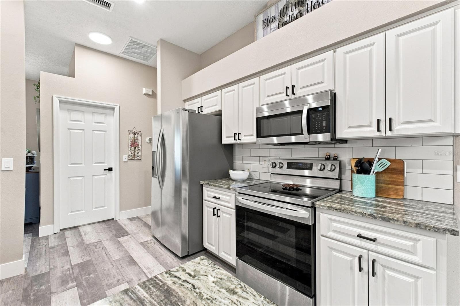 Single Family Residence at 13540 KNOTTY LN, HUDSON, photo 17 of 39