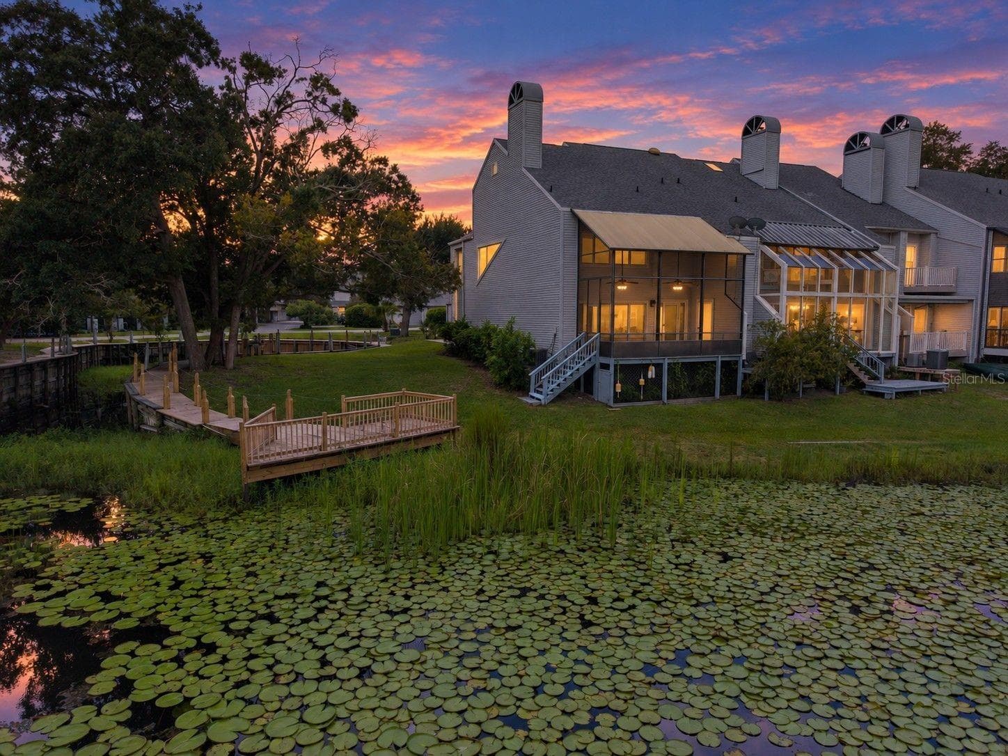 Back of the home - 9723 TIFFANY OAKS LN #3B, TAMPA