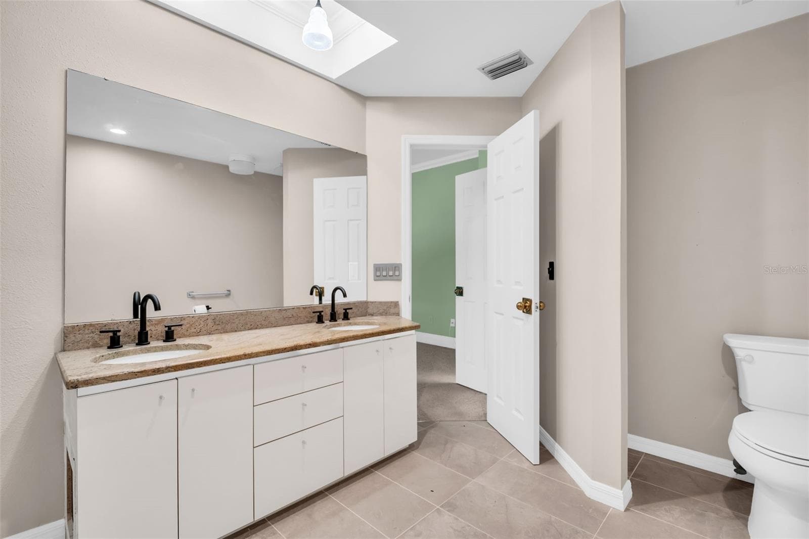 Primary Bathroom - 9723 TIFFANY OAKS LN #3B, TAMPA