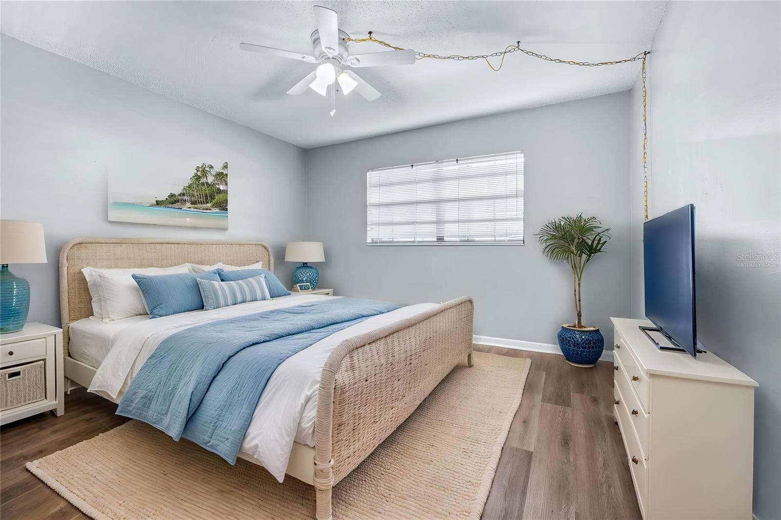 Virtually staged guest bedroom - 1750 BELLEAIR FOREST DR #A8, BELLEAIR