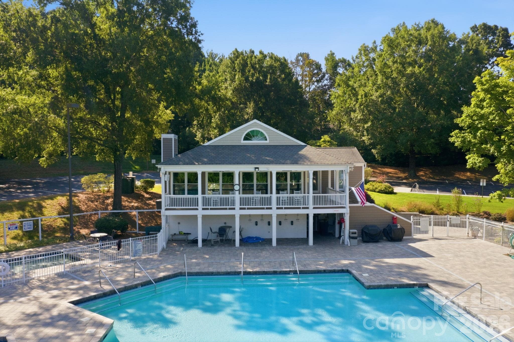 Single Family Residence at 5111 Downing Creek Drive, Charlotte, photo 38 of 48