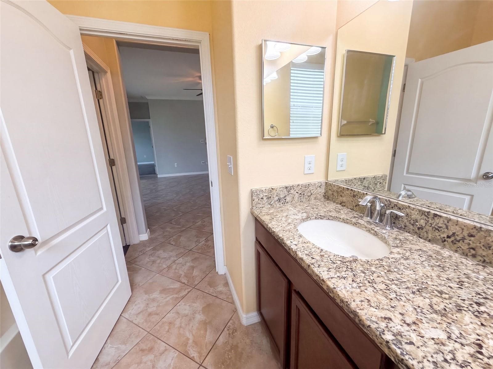 Single Family Residence at 626 TANANA FALL DR, RUSKIN, photo 21 of 36