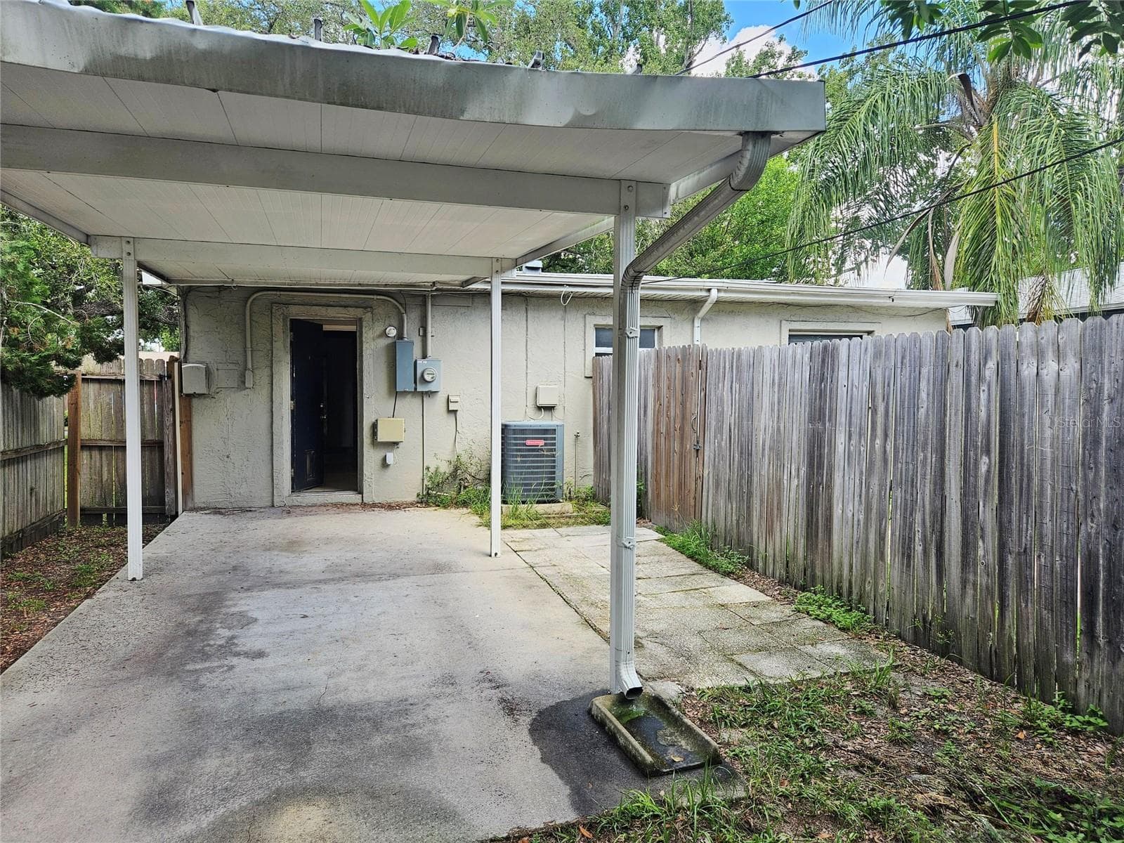 Single Family Residence at 4042 DARTMOUTH AVE N, ST PETERSBURG, photo 15 of 16