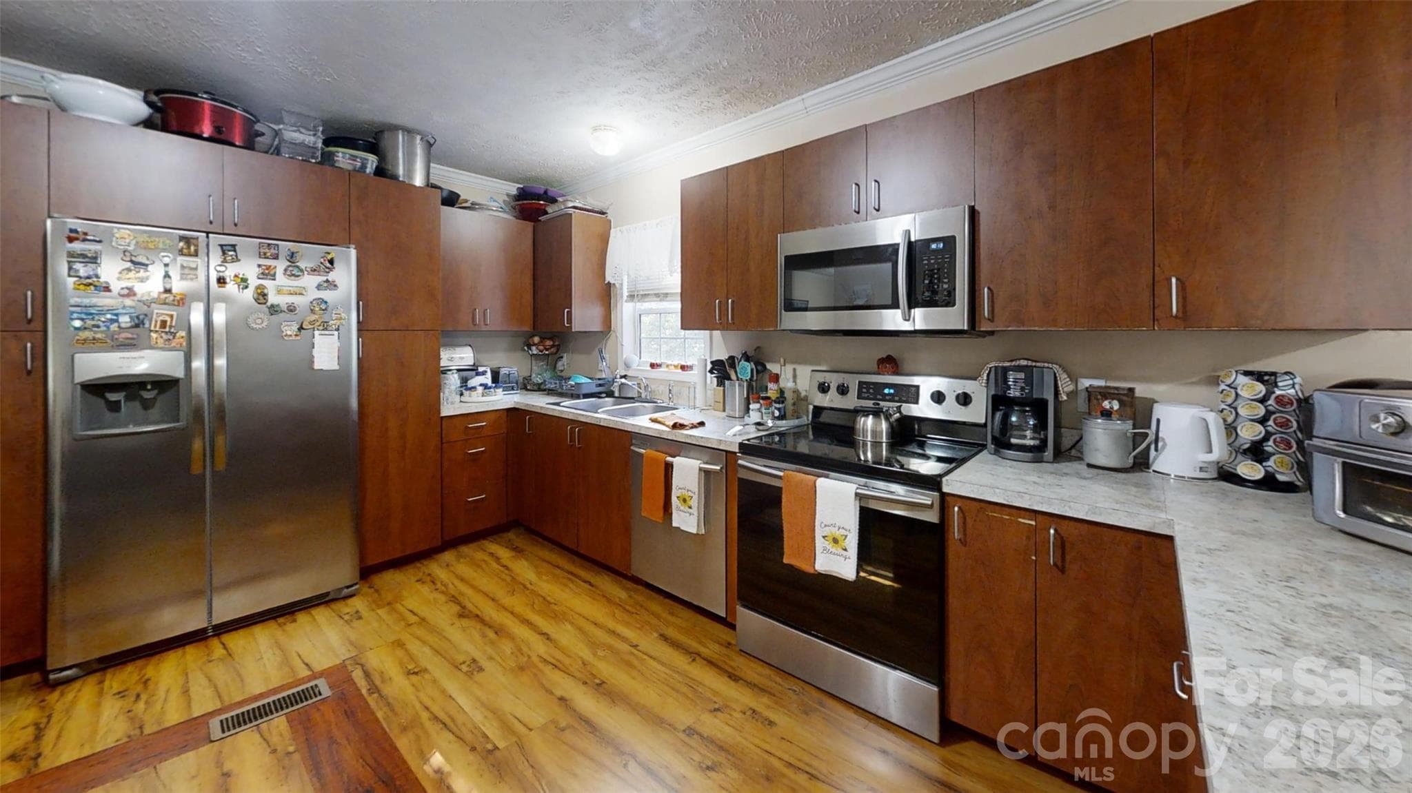 Single Family Residence at 109 Grand Acres Lane, Maiden, photo 8 of 22