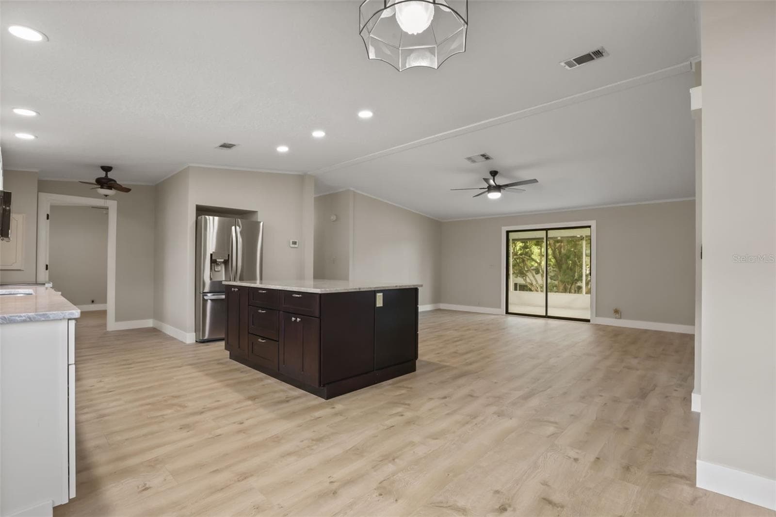 New Flooring, New Cabinets & Hardware - 3928 N CITRUS CIR #691, ZELLWOOD