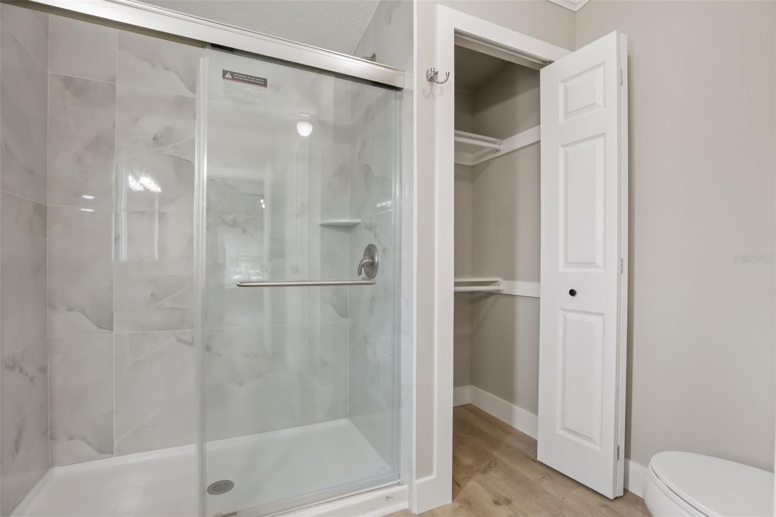 Brand New 2 x4 ' Porcelain Shower and "HIS" Closet - 3928 N CITRUS CIR #691, ZELLWOOD