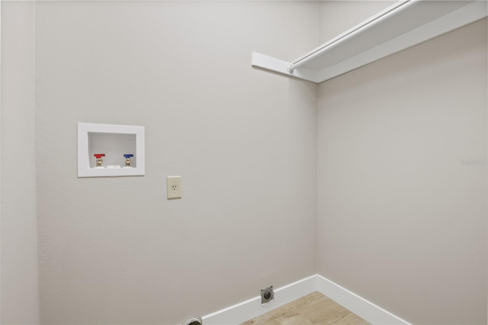 Spacious Indoor Laundry with Closet Hanging Rod - 3928 N CITRUS CIR #691, ZELLWOOD