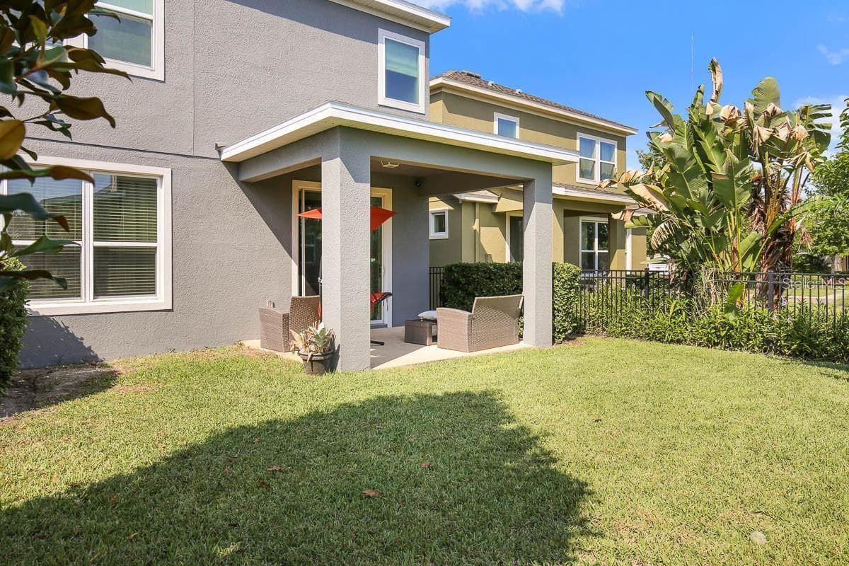 Single Family Residence at 14304 PARKSIDE RIDGE WAY, LITHIA, photo 2 of 14