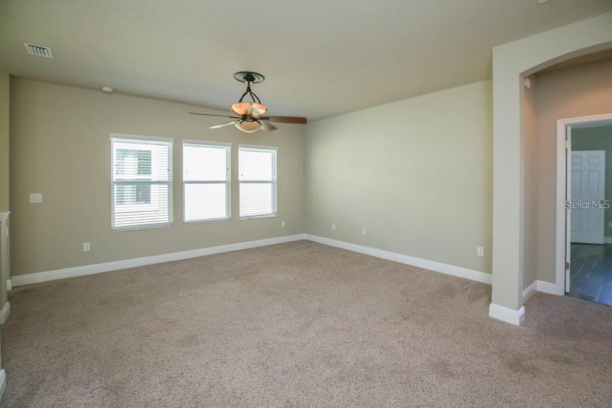 Single Family Residence at 14304 PARKSIDE RIDGE WAY, LITHIA, photo 11 of 14