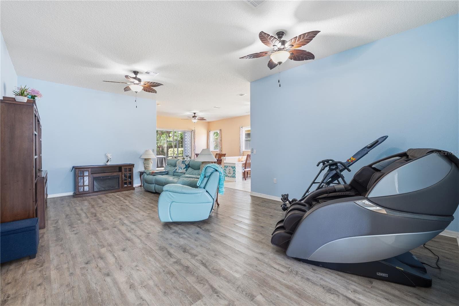 Single Family Residence at 11501 BLOOMINGTON CT, NEW PORT RICHEY, photo 4 of 53