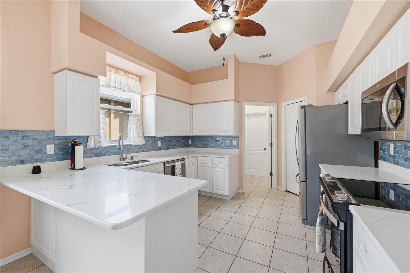 Single Family Residence at 11501 BLOOMINGTON CT, NEW PORT RICHEY, photo 10 of 53
