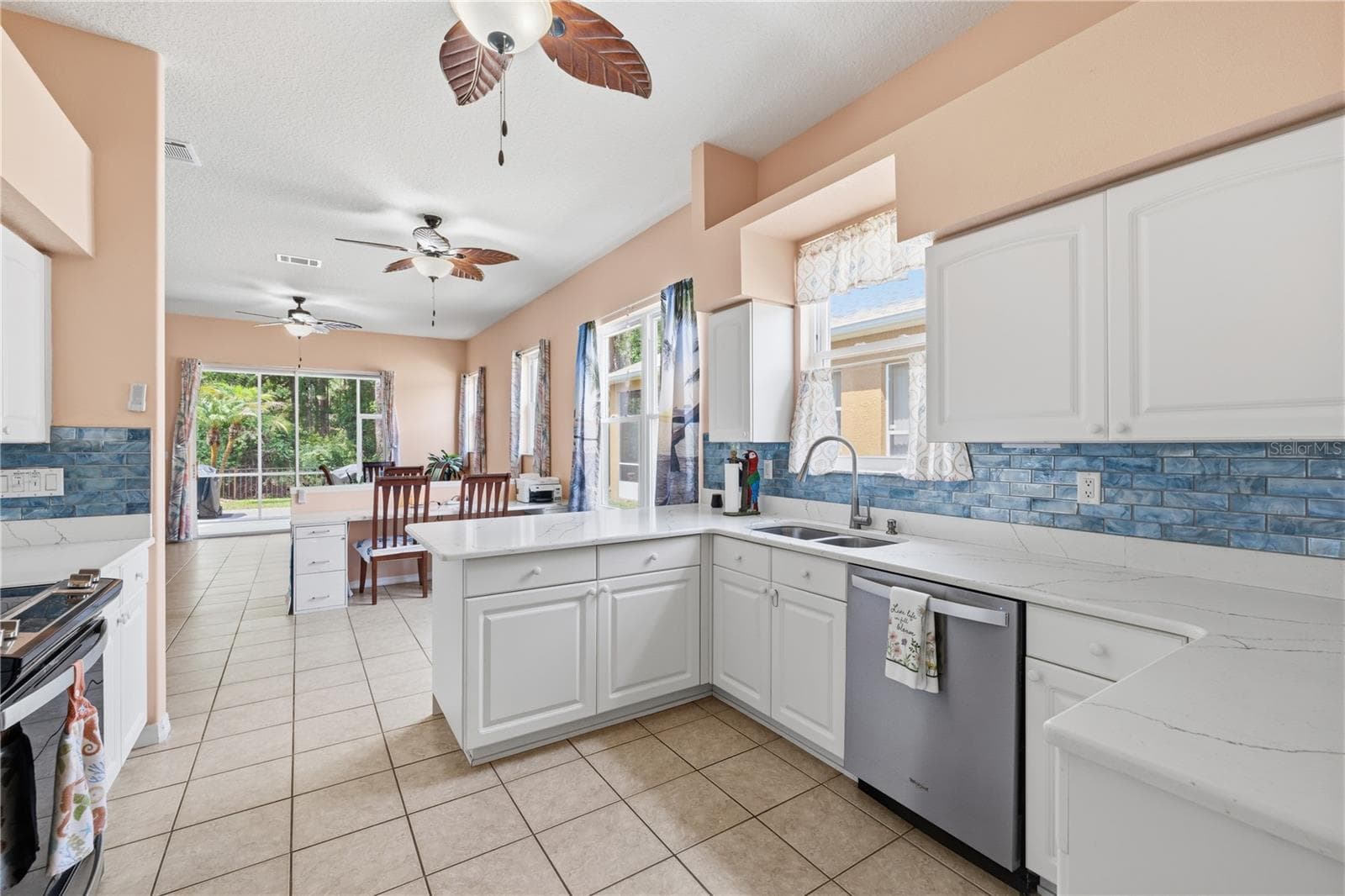 Single Family Residence at 11501 BLOOMINGTON CT, NEW PORT RICHEY, photo 12 of 53