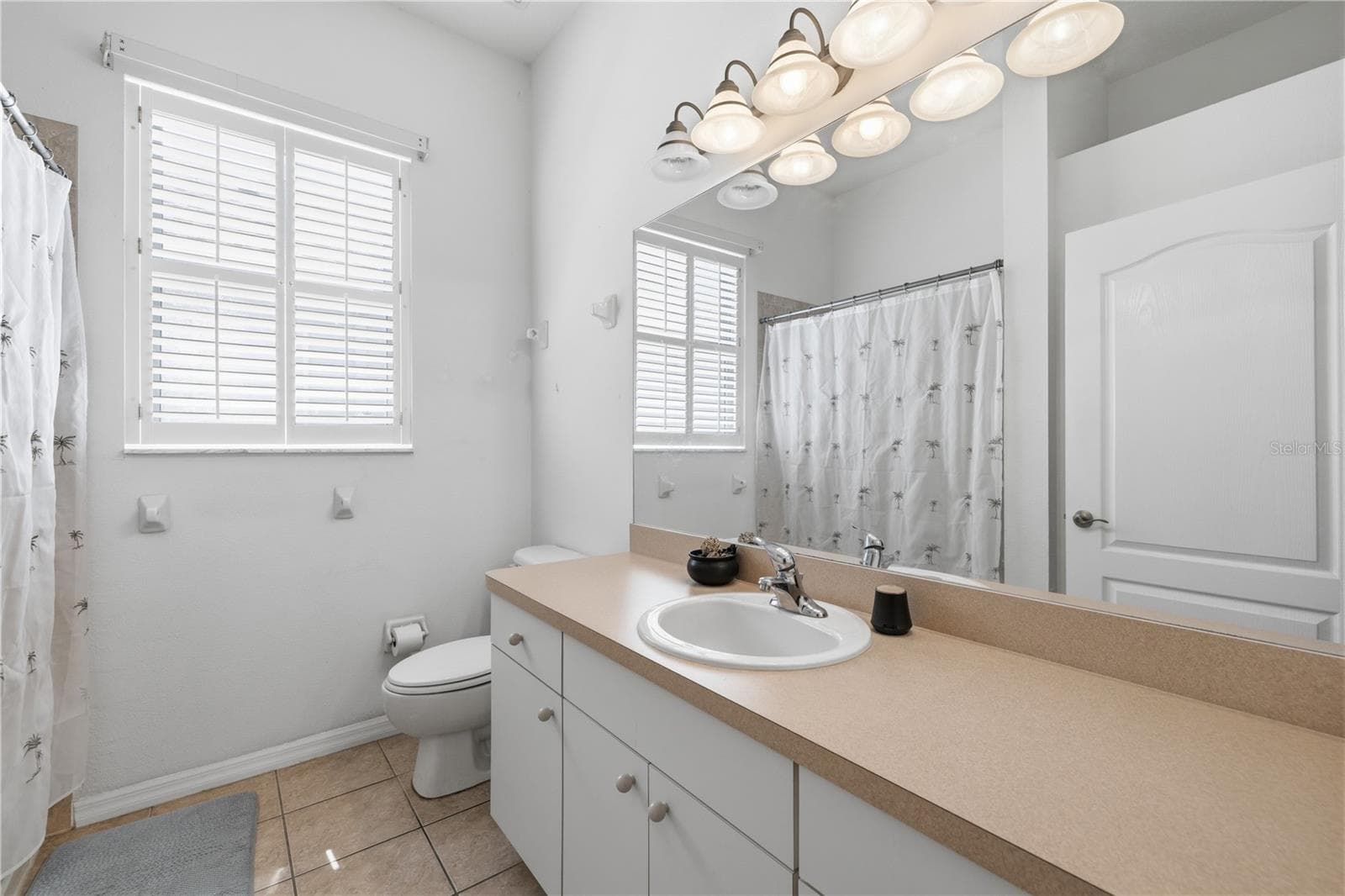 Single Family Residence at 11501 BLOOMINGTON CT, NEW PORT RICHEY, photo 25 of 53