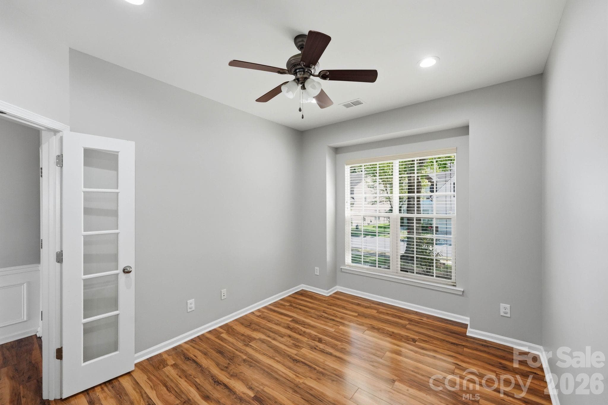 Single Family Residence at 11239 Cypress View Drive, Charlotte, photo 13 of 27