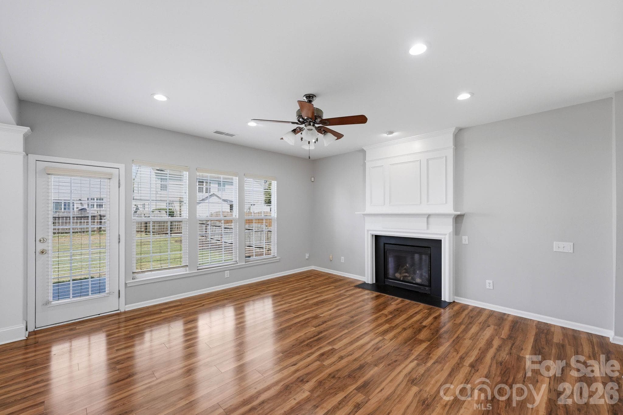 Single Family Residence at 11239 Cypress View Drive, Charlotte, photo 3 of 27